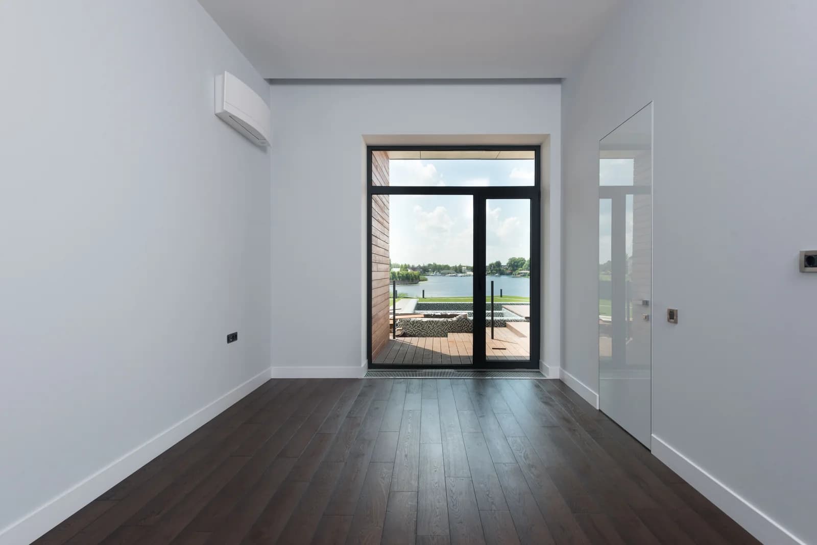 Architectural inspiration: living room looking toward water
